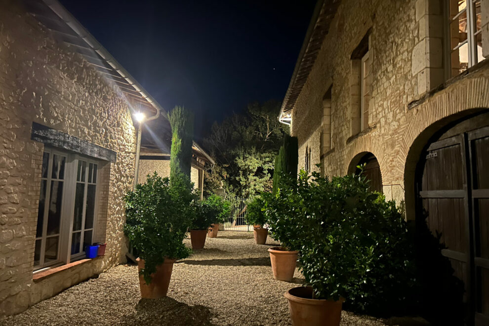 une belle maison d'hôtes de charme dans le Tarn, pour visiter la région, idéalement situé entre Albi, Gaillac et Cordes
